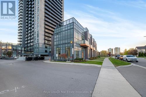 124 - 8 Nahani Way, Mississauga, ON - Outdoor