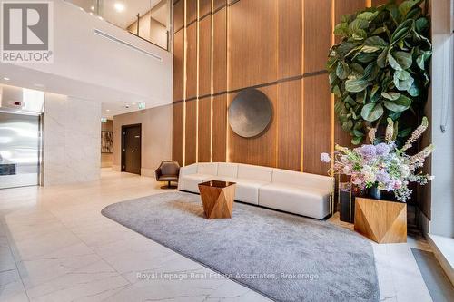 124 - 8 Nahani Way, Mississauga, ON - Indoor Photo Showing Other Room