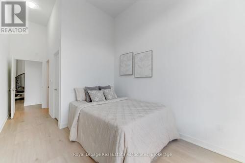 124 - 8 Nahani Way, Mississauga, ON - Indoor Photo Showing Bedroom