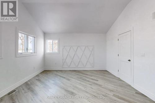 85 Albany Avenue, Hamilton, ON - Indoor Photo Showing Other Room
