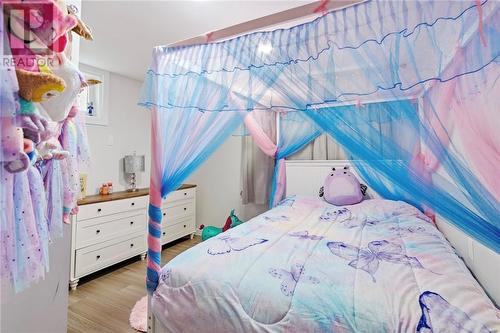 482 Howey Drive, Sudbury, ON - Indoor Photo Showing Bedroom