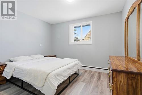 482 Howey Drive, Sudbury, ON - Indoor Photo Showing Bedroom
