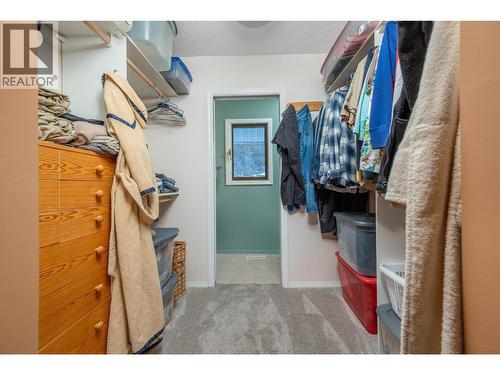 5860 Learmouth Road, Lavington, BC - Indoor Photo Showing Other Room