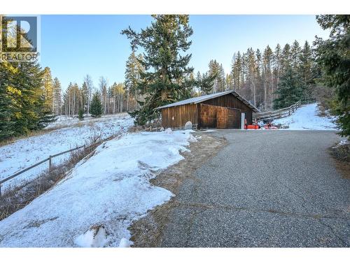 5860 Learmouth Road, Lavington, BC - Outdoor