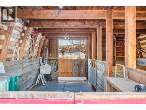 5860 Learmouth Road, Lavington, BC - Indoor Photo Showing Other Room