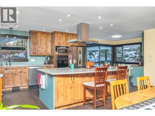 5860 Learmouth Road, Lavington, BC - Indoor Photo Showing Kitchen
