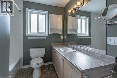 19 David Street, Ingersoll, ON - Indoor Photo Showing Bathroom