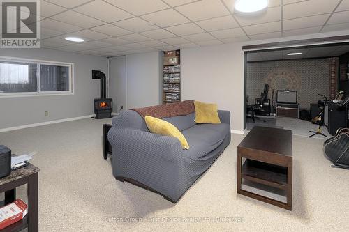 304 Devon Street, Stratford, ON - Indoor