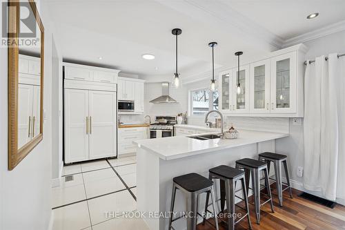 314 Richmond Street E, Oshawa (O'Neill), ON - Indoor Photo Showing Kitchen With Double Sink With Upgraded Kitchen