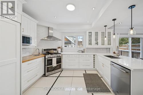 314 Richmond Street E, Oshawa (O'Neill), ON - Indoor Photo Showing Kitchen With Double Sink With Upgraded Kitchen