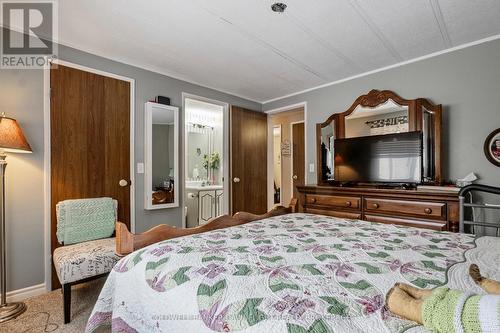 4 Redford Drive, South Huron (Exeter), ON - Indoor Photo Showing Bedroom