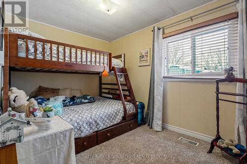 4 Redford Drive, South Huron (Exeter), ON - Indoor Photo Showing Bedroom