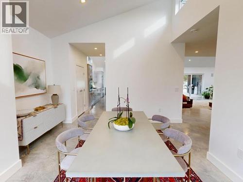 7900 Butler Rd, Powell River, BC - Indoor