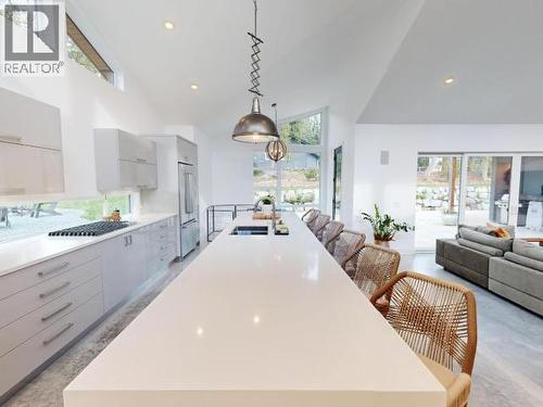 7900 Butler Rd, Powell River, BC - Indoor