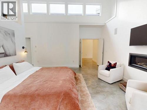 7900 Butler Rd, Powell River, BC - Indoor Photo Showing Bedroom