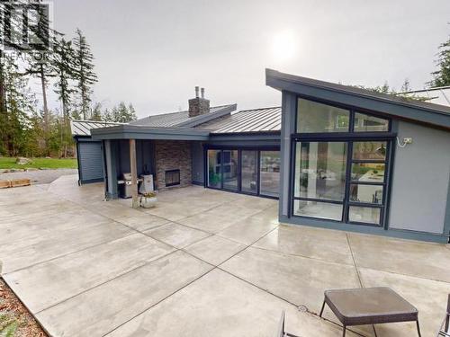 7900 Butler Rd, Powell River, BC - Outdoor