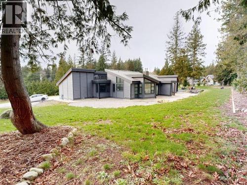 7900 Butler Rd, Powell River, BC - Outdoor