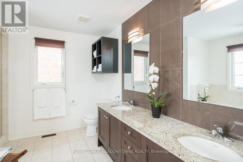 318 Malboeuf Court, Milton, ON - Indoor Photo Showing Bathroom