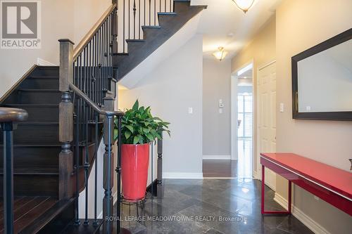 318 Malboeuf Court, Milton, ON - Indoor Photo Showing Other Room
