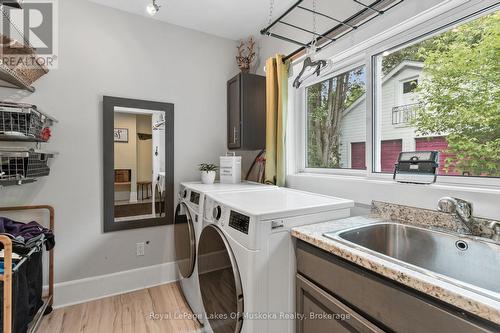8 North Road, Lake Of Bays (Mclean), ON - Indoor Photo Showing Laundry Room