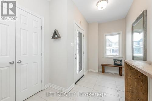 202 Hawkmere Way, Ottawa, ON - Indoor Photo Showing Other Room