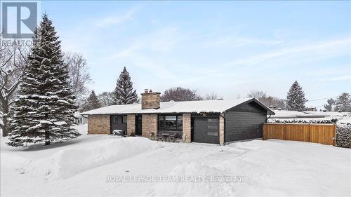 20 Whitburn Crescent, Ottawa, ON - Outdoor