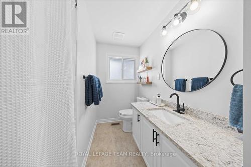 20 Whitburn Crescent, Ottawa, ON - Indoor Photo Showing Bathroom