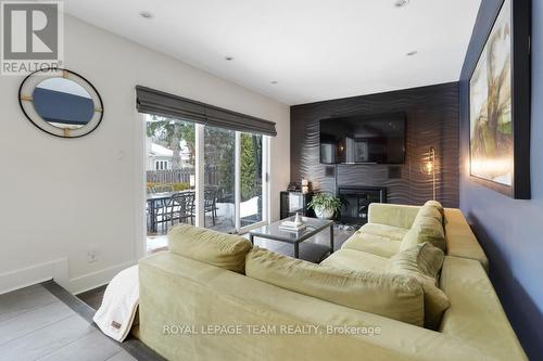 28 Holitman Drive, Ottawa, ON - Indoor Photo Showing Living Room With Fireplace