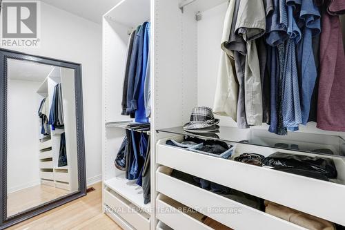 28 Holitman Drive, Ottawa, ON - Indoor With Storage