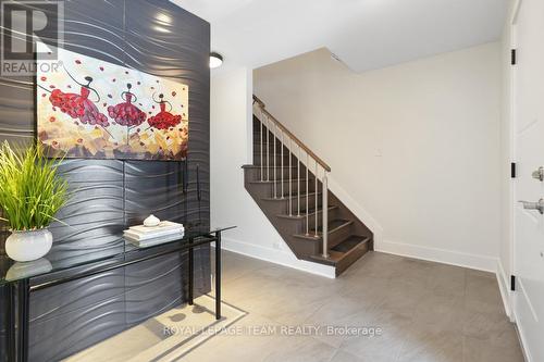 28 Holitman Drive, Ottawa, ON - Indoor Photo Showing Other Room
