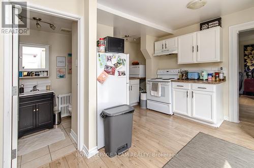 Unit 2 - 46 James Street, Ottawa, ON - Indoor Photo Showing Kitchen