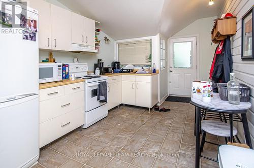395 Mcleod Street, Ottawa, ON - Indoor Photo Showing Kitchen