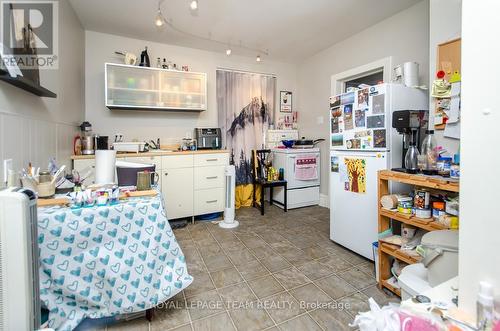 395 Mcleod Street, Ottawa, ON - Indoor Photo Showing Other Room