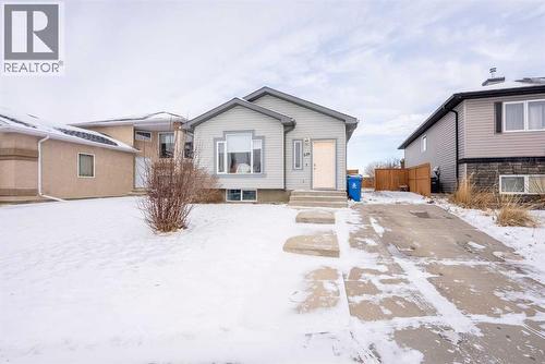 619 Aberdeen Crescent W  Lethbridge, AB T1J 5A9