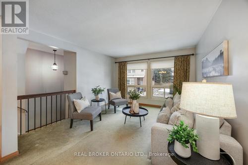 37 Macey Court, Ajax (Central West), ON - Indoor Photo Showing Living Room