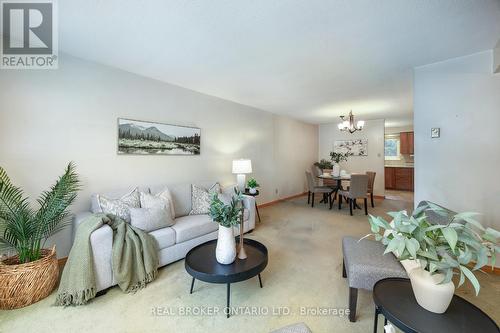 37 Macey Court, Ajax (Central West), ON - Indoor Photo Showing Living Room