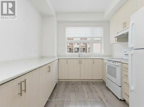 36 Bateson Street, Ajax (South West), ON - Indoor Photo Showing Kitchen