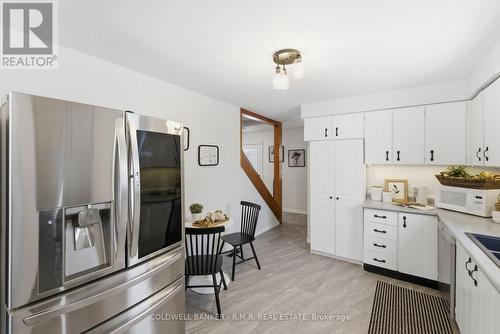 11 Beecroft Court, Whitby (Lynde Creek), ON - Indoor Photo Showing Kitchen