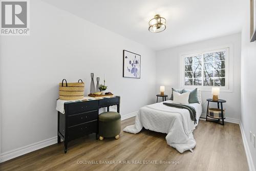 11 Beecroft Court, Whitby (Lynde Creek), ON - Indoor Photo Showing Bedroom