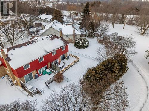 11 Beecroft Court, Whitby (Lynde Creek), ON - Outdoor