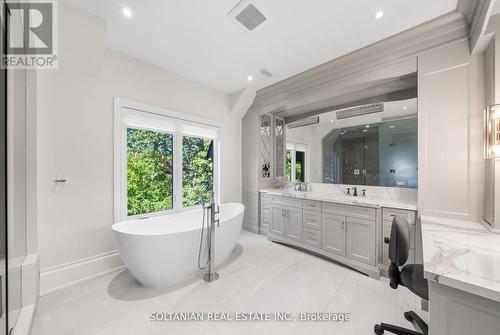 352 Patricia Avenue, Toronto, ON - Indoor Photo Showing Bathroom