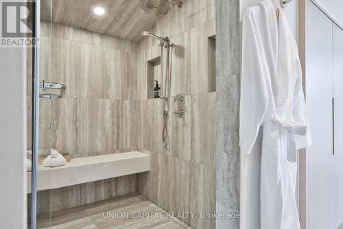 16 Lytton Boulevard, Toronto, ON - Indoor Photo Showing Bathroom