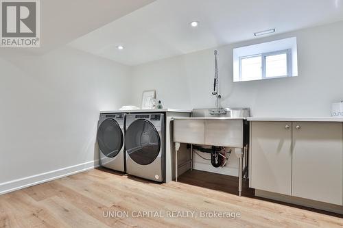 16 Lytton Boulevard, Toronto, ON - Indoor Photo Showing Laundry Room