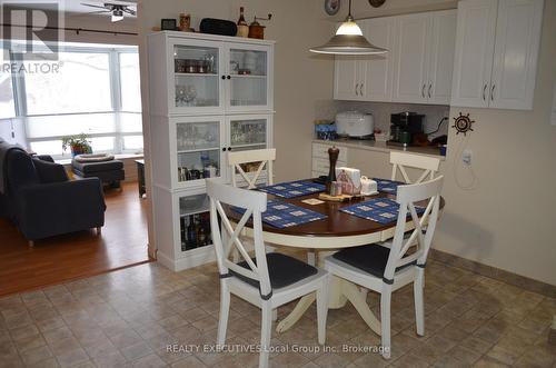 46 Paget Street, Sundridge, ON - Indoor Photo Showing Dining Room