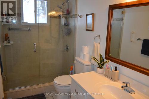 46 Paget Street, Sundridge, ON - Indoor Photo Showing Bathroom