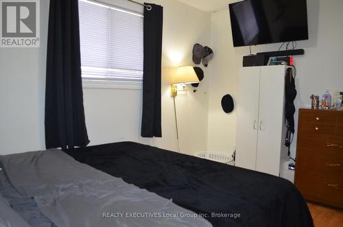 46 Paget Street, Sundridge, ON - Indoor Photo Showing Bedroom