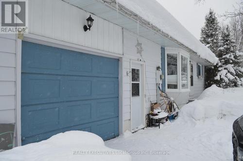 46 Paget Street, Sundridge, ON - Outdoor With Exterior