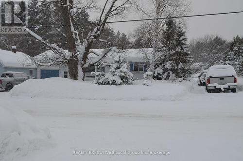 46 Paget Street, Sundridge, ON - Outdoor