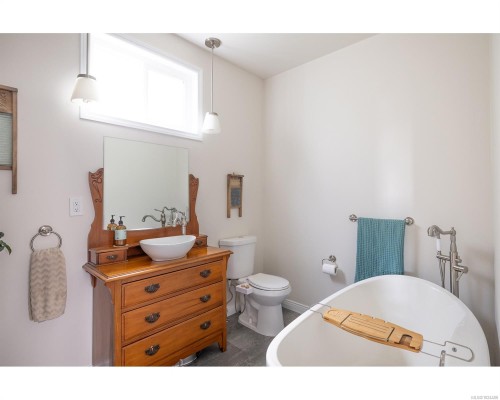 457 Milton St, Nanaimo, BC 