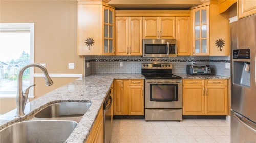 6529 Raven Rd, Nanaimo, BC 